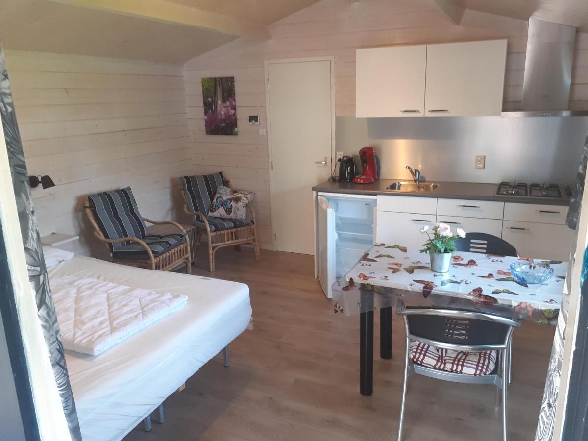 Stellechalets Op Vakantiepark Stelleplas - Heinkenszand Kültér fotó